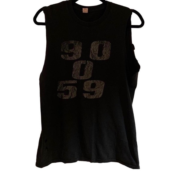 Muscle Tee - Picture 2 of 3